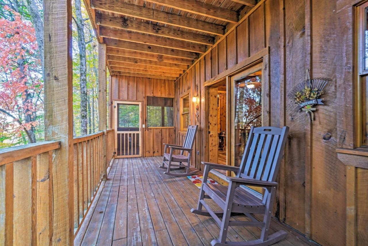 Grin N Bear It Cabin With Hot Tub And Fire Pit! Pigeon Forge Kültér fotó