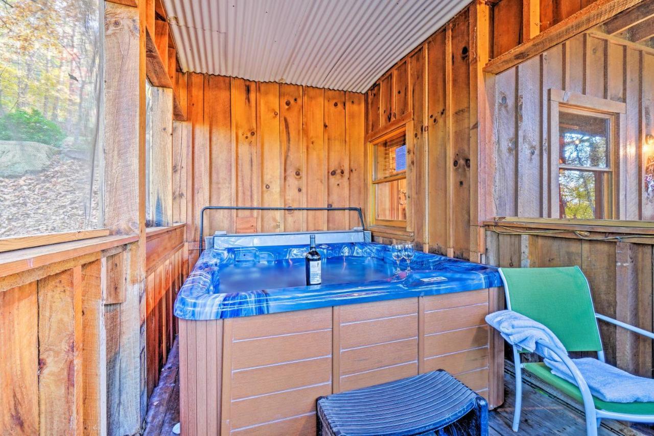 Grin N Bear It Cabin With Hot Tub And Fire Pit! Pigeon Forge Kültér fotó