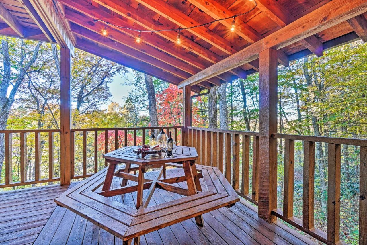 Grin N Bear It Cabin With Hot Tub And Fire Pit! Pigeon Forge Kültér fotó